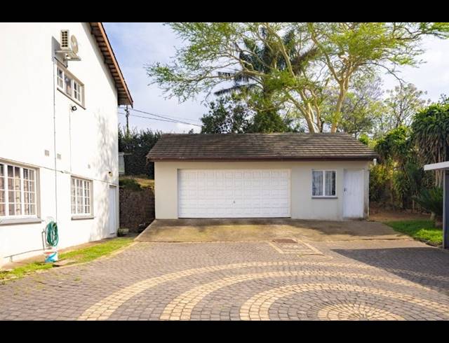 4 BEDROOM HOUSE FOR SALE IN COWIES HILL